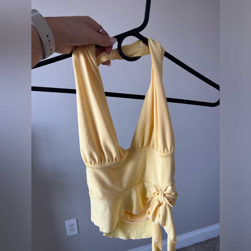 Halter top